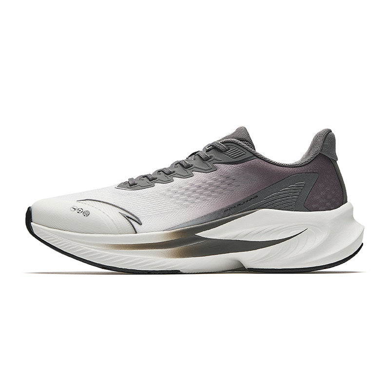 Anta Stinger 6